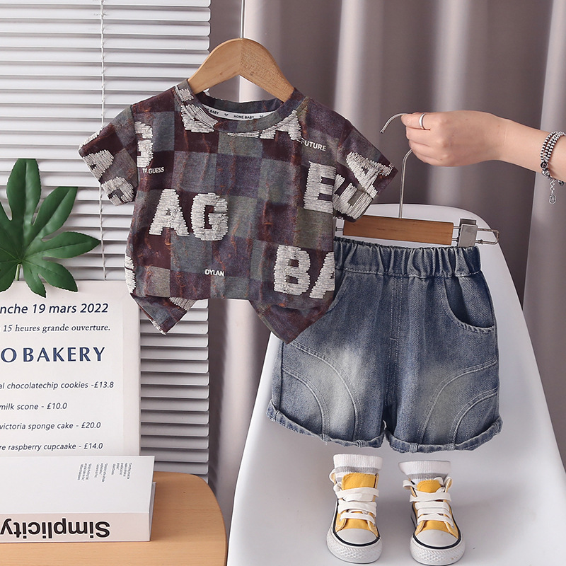 طقم ملابس للأولاد الصغار مكون  - مراجعة Baby Clothing Wash وسعره