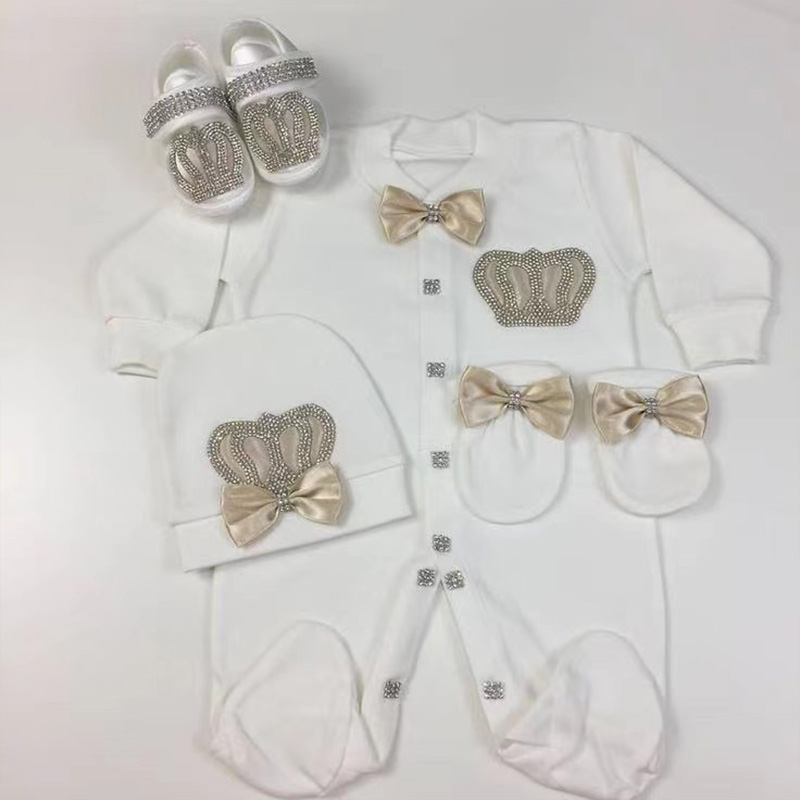 4 قطع ملابس أطفال ترحيبية بتصم - مراجعة Baby Clothing Name وسعره