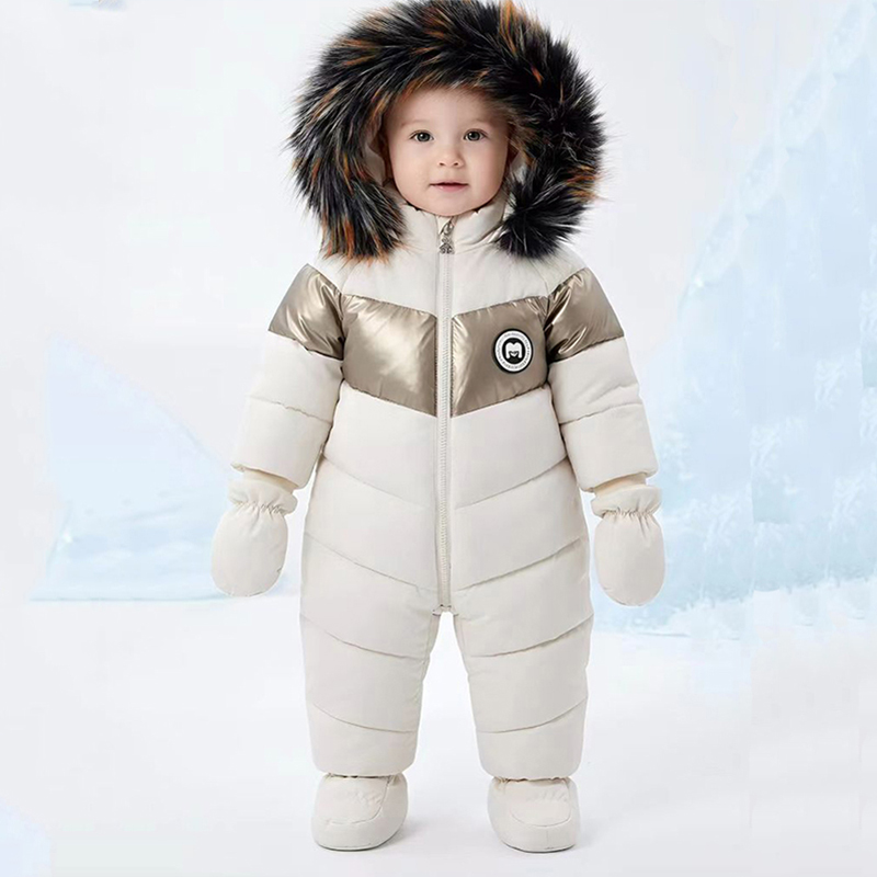 بدلة شتوية للأطفال حديثي الولا - مراجعة Baby Clothing Kit وسعره